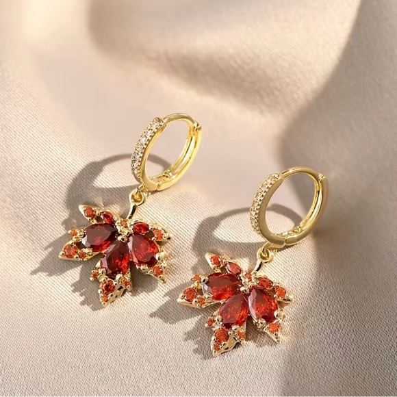 Fall leaf brownish orange red earrings. New in box. spring party birthday gift - Picture 3 of 5